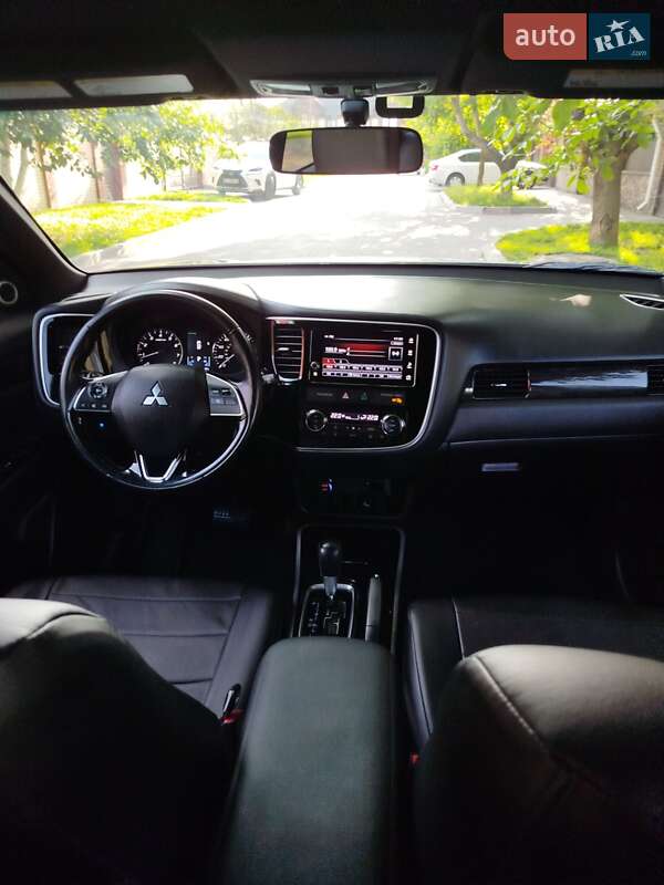 Позашляховик / Кросовер Mitsubishi Outlander 2018 в Білій Церкві