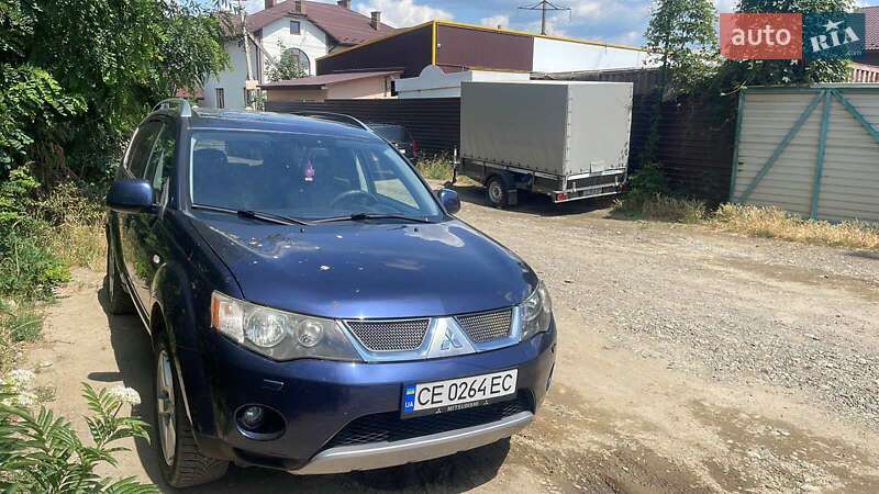 Внедорожник / Кроссовер Mitsubishi Outlander 2009 в 