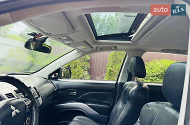 Внедорожник / Кроссовер Mitsubishi Outlander 2008 в 
