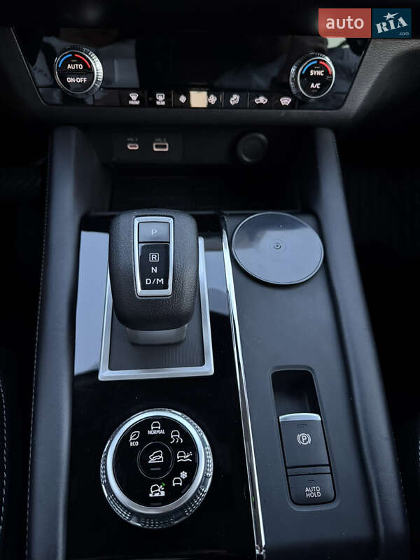 Внедорожник / Кроссовер Mitsubishi Outlander 2022 в Житомире