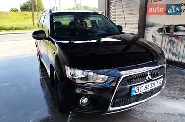 Позашляховик / Кросовер Mitsubishi Outlander 2010 в Львові
