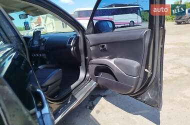 Внедорожник / Кроссовер Mitsubishi Outlander 2010 в 