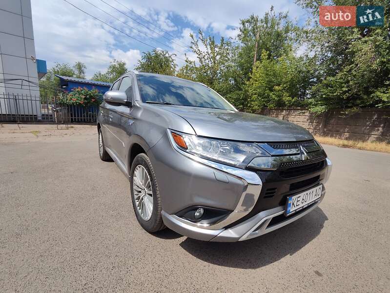 Внедорожник / Кроссовер Mitsubishi Outlander 2019 в Кривом Роге