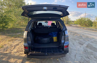 Внедорожник / Кроссовер Mitsubishi Outlander 2007 в 