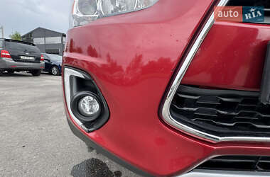 Внедорожник / Кроссовер Mitsubishi Outlander 2015 в 