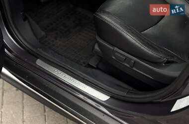 Внедорожник / Кроссовер Mitsubishi Outlander 2010 в 