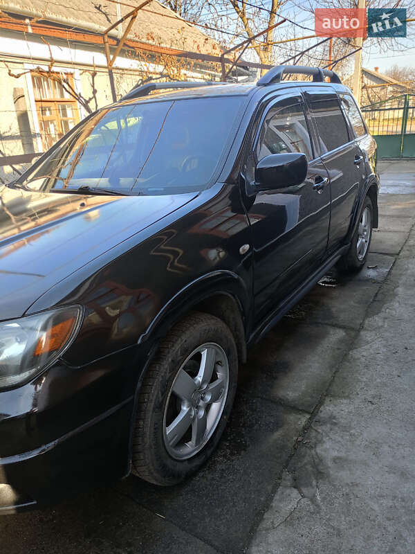 Внедорожник / Кроссовер Mitsubishi Outlander 2007 в Подольске