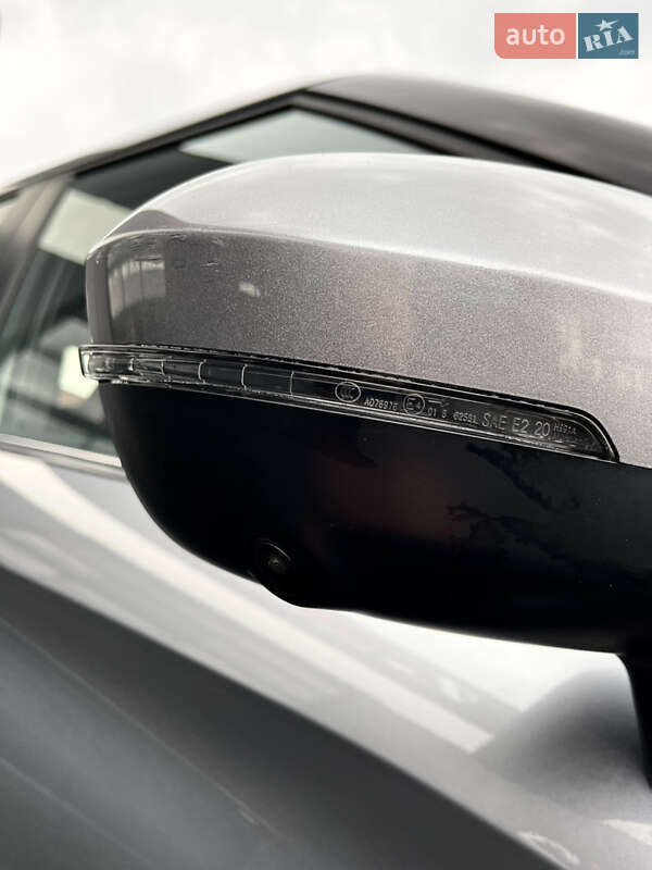 Внедорожник / Кроссовер Mitsubishi Outlander 2023 в Львове