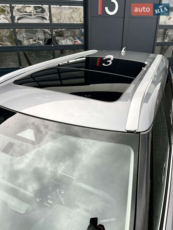 Внедорожник / Кроссовер Mitsubishi Outlander 2023 в Львове