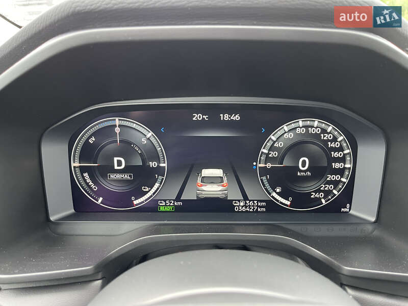 Внедорожник / Кроссовер Mitsubishi Outlander 2023 в Львове