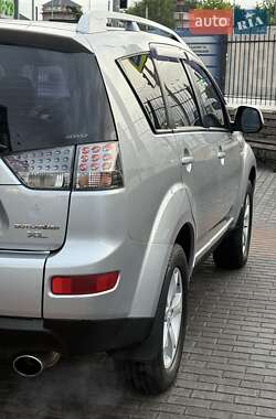 Внедорожник / Кроссовер Mitsubishi Outlander 2007 в 