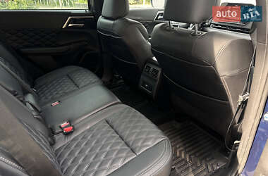 Внедорожник / Кроссовер Mitsubishi Outlander 2022 в 