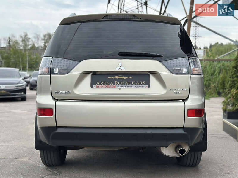 Внедорожник / Кроссовер Mitsubishi Outlander 2009 в Харькове