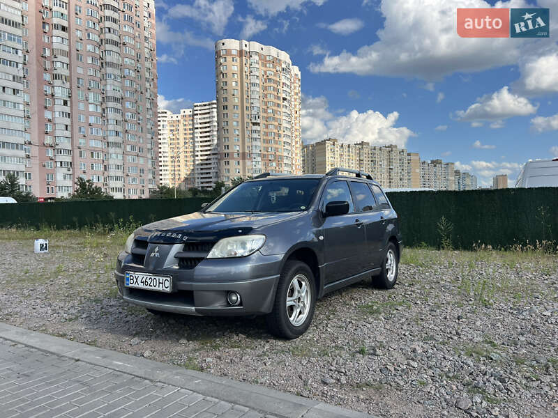 Внедорожник / Кроссовер Mitsubishi Outlander 2007 в Киеве