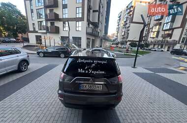 Внедорожник / Кроссовер Mitsubishi Outlander 2010 в 