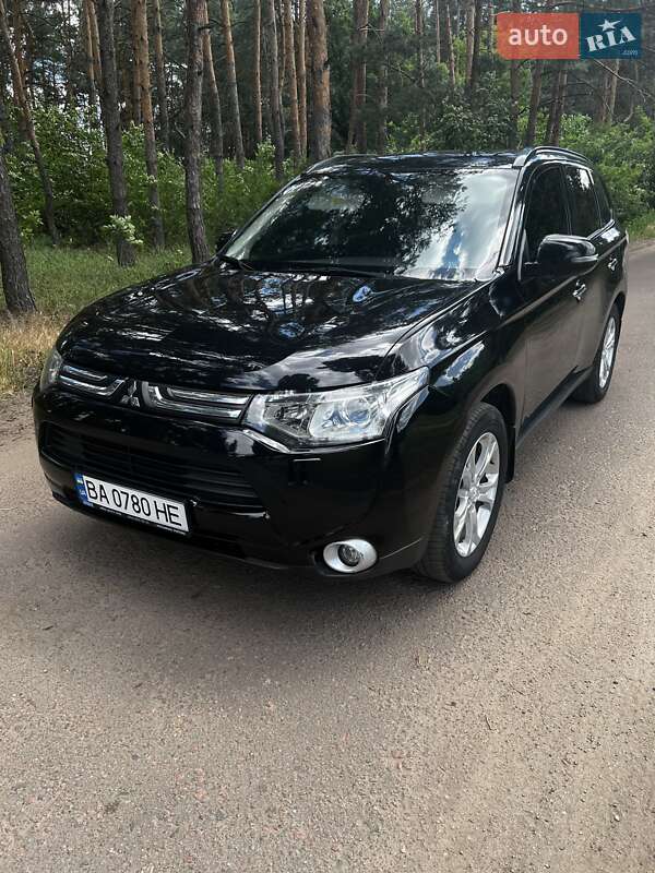 Mitsubishi Outlander 2013