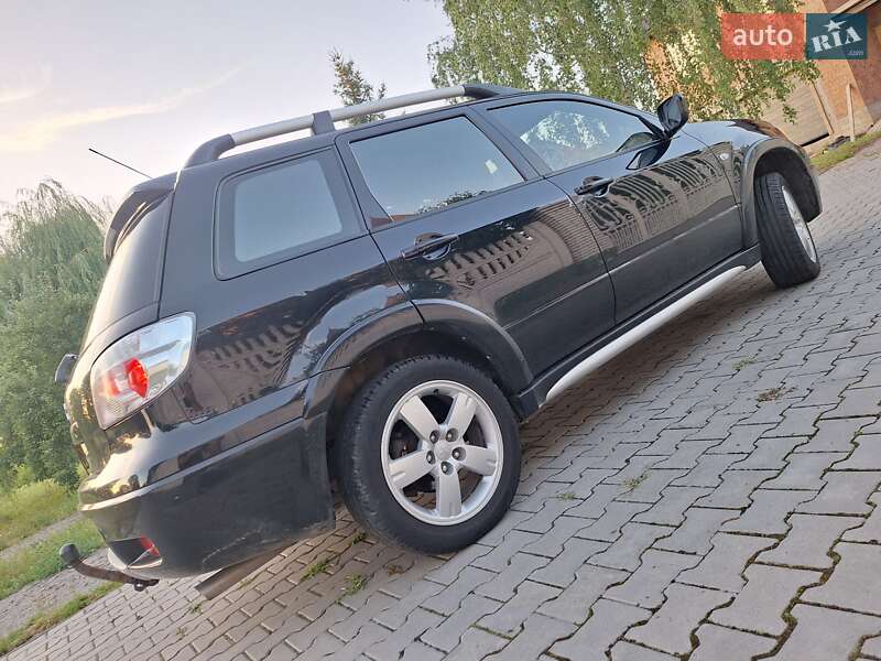 Внедорожник / Кроссовер Mitsubishi Outlander 2008 в Черновцах