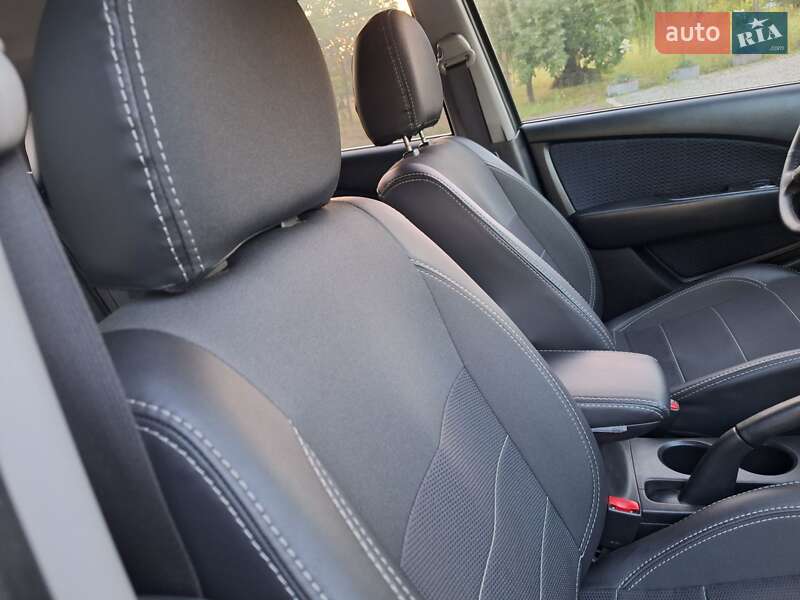 Внедорожник / Кроссовер Mitsubishi Outlander 2008 в Черновцах