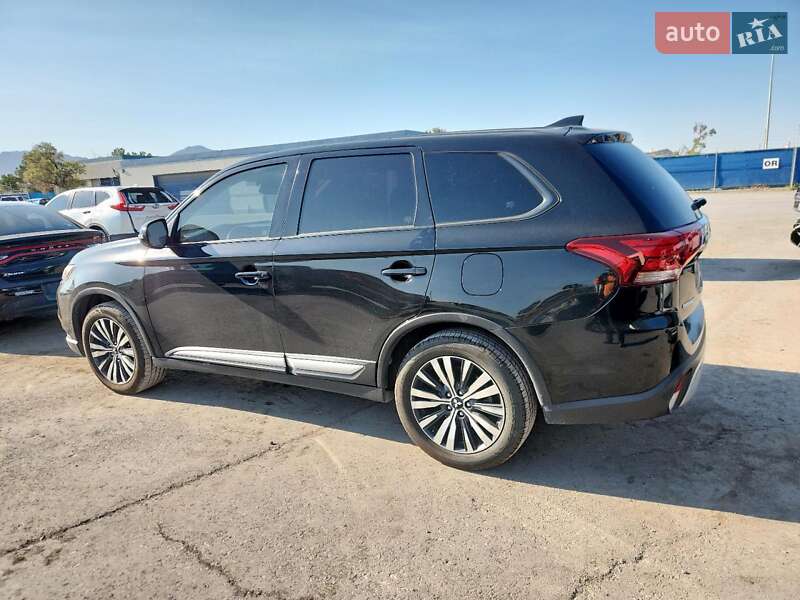Внедорожник / Кроссовер Mitsubishi Outlander 2020 в Днепре