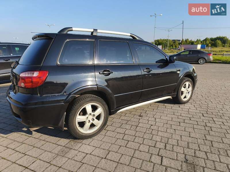 Внедорожник / Кроссовер Mitsubishi Outlander 2006 в Львове