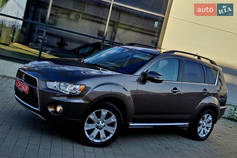 Mitsubishi Outlander 2012