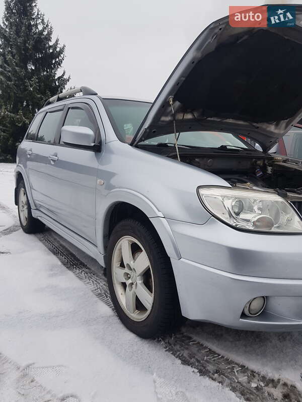 Позашляховик / Кросовер Mitsubishi Outlander 2008 в Маневичах
