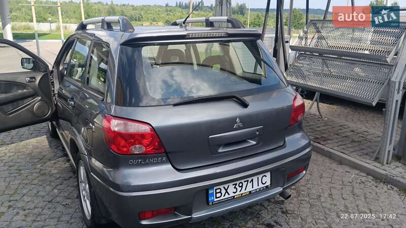 Внедорожник / Кроссовер Mitsubishi Outlander 2006 в Хмельницком фото 8 Внедорожник / Кроссовер Mitsubishi Outlander 2006 в Хмельницком