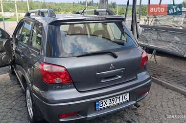 Внедорожник / Кроссовер Mitsubishi Outlander 2006 в 