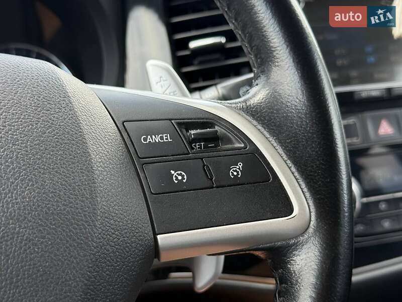 Внедорожник / Кроссовер Mitsubishi Outlander 2014 в Кривом Роге