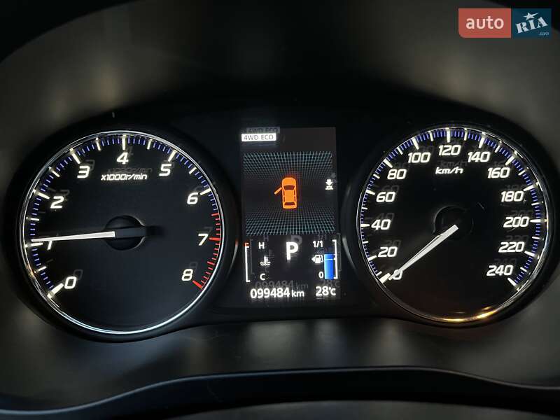 Внедорожник / Кроссовер Mitsubishi Outlander 2016 в Вознесенске