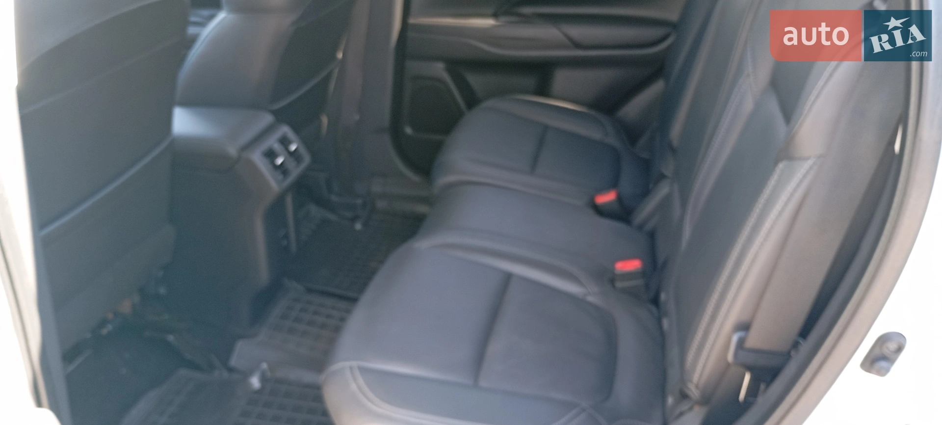 2014 Mitsubishi Outlander - мініатюра 14