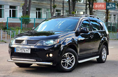 Позашляховик / Кросовер Mitsubishi Outlander 2008 в Києві