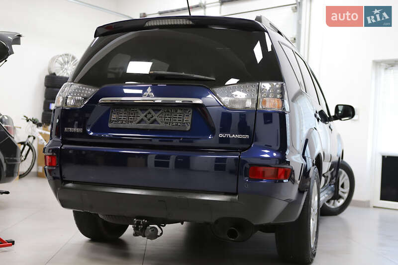 Позашляховик / Кросовер Mitsubishi Outlander 2012 в Дрогобичі