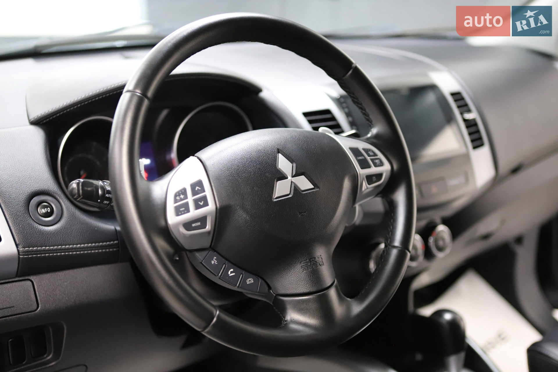 2012 Mitsubishi Outlander - мініатюра 55