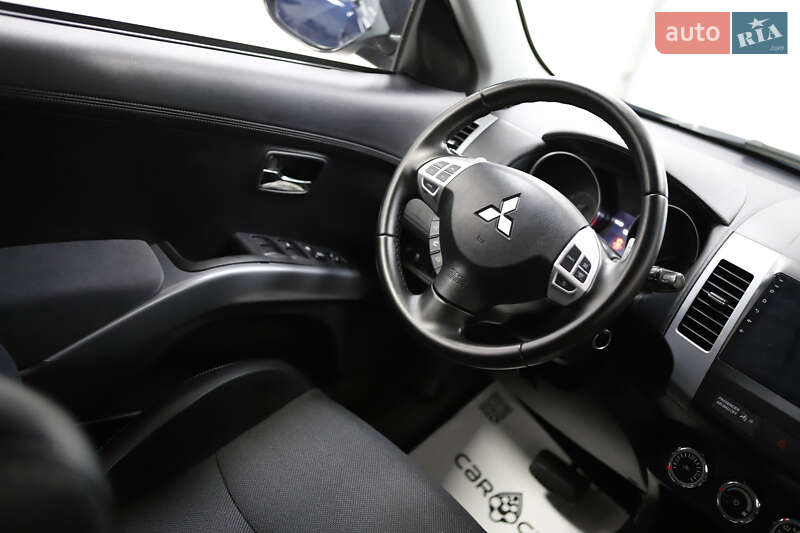 Позашляховик / Кросовер Mitsubishi Outlander 2012 в Дрогобичі