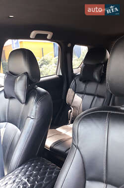 Внедорожник / Кроссовер Mitsubishi Outlander 2010 в 