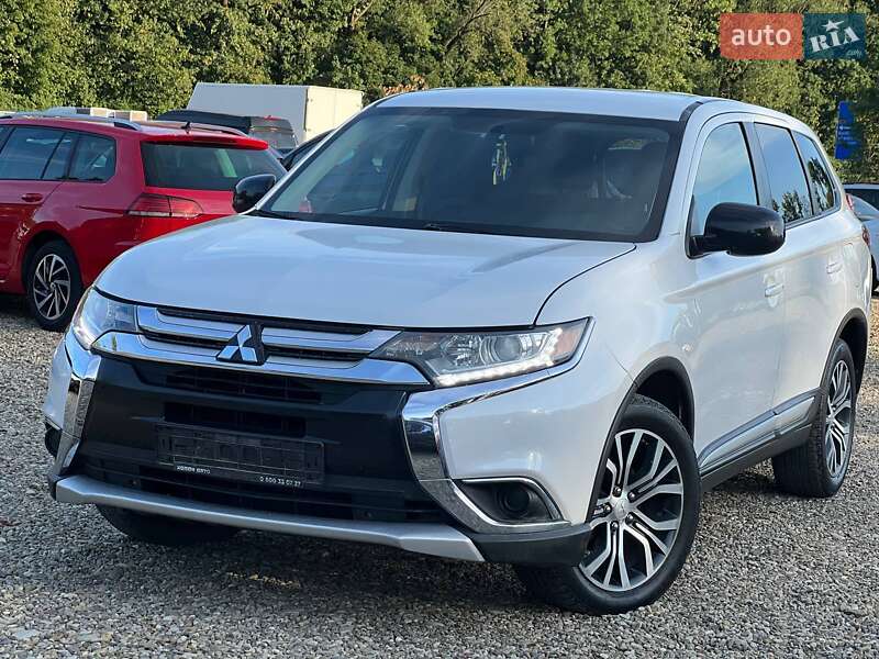 Mitsubishi Outlander 2016