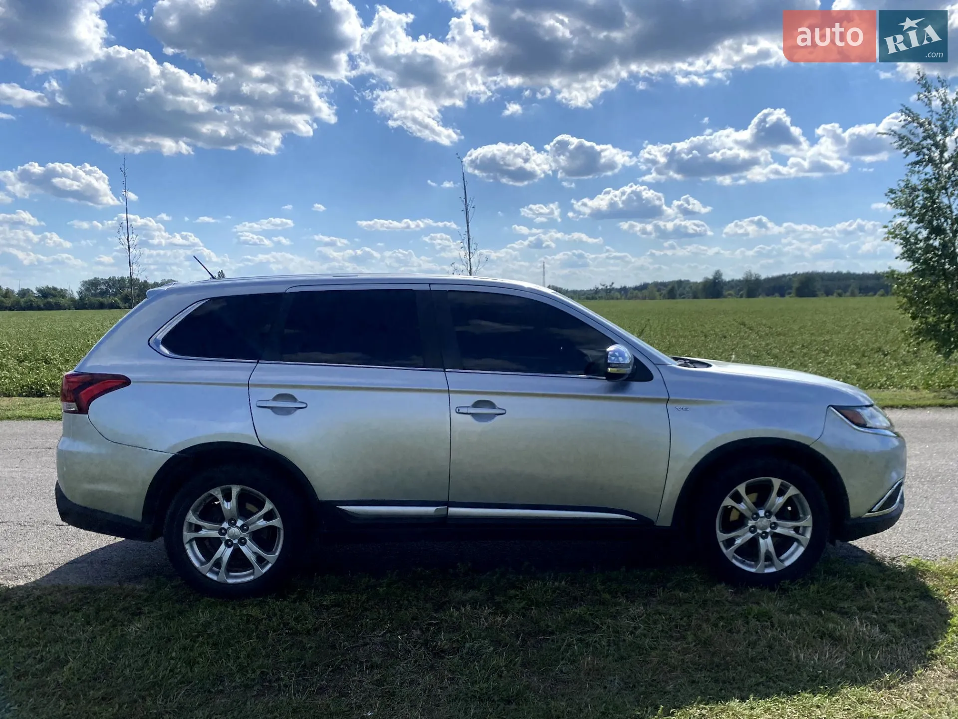 2013 Mitsubishi Outlander - мініатюра 8