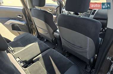 Внедорожник / Кроссовер Mitsubishi Outlander 2012 в 