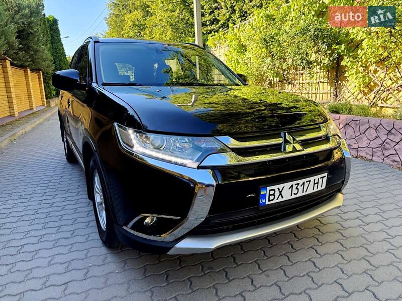 Mitsubishi Outlander 2016