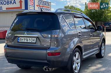 Внедорожник / Кроссовер Mitsubishi Outlander 2009 в 