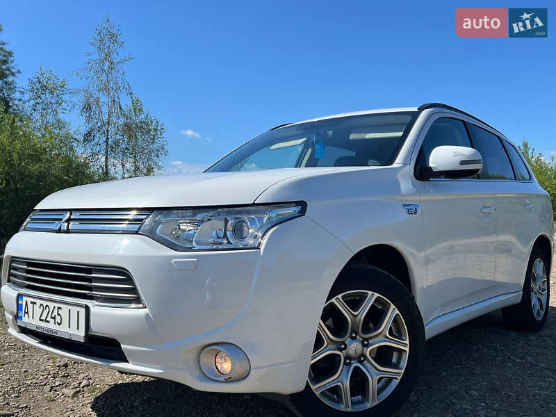 Mitsubishi Outlander 2014