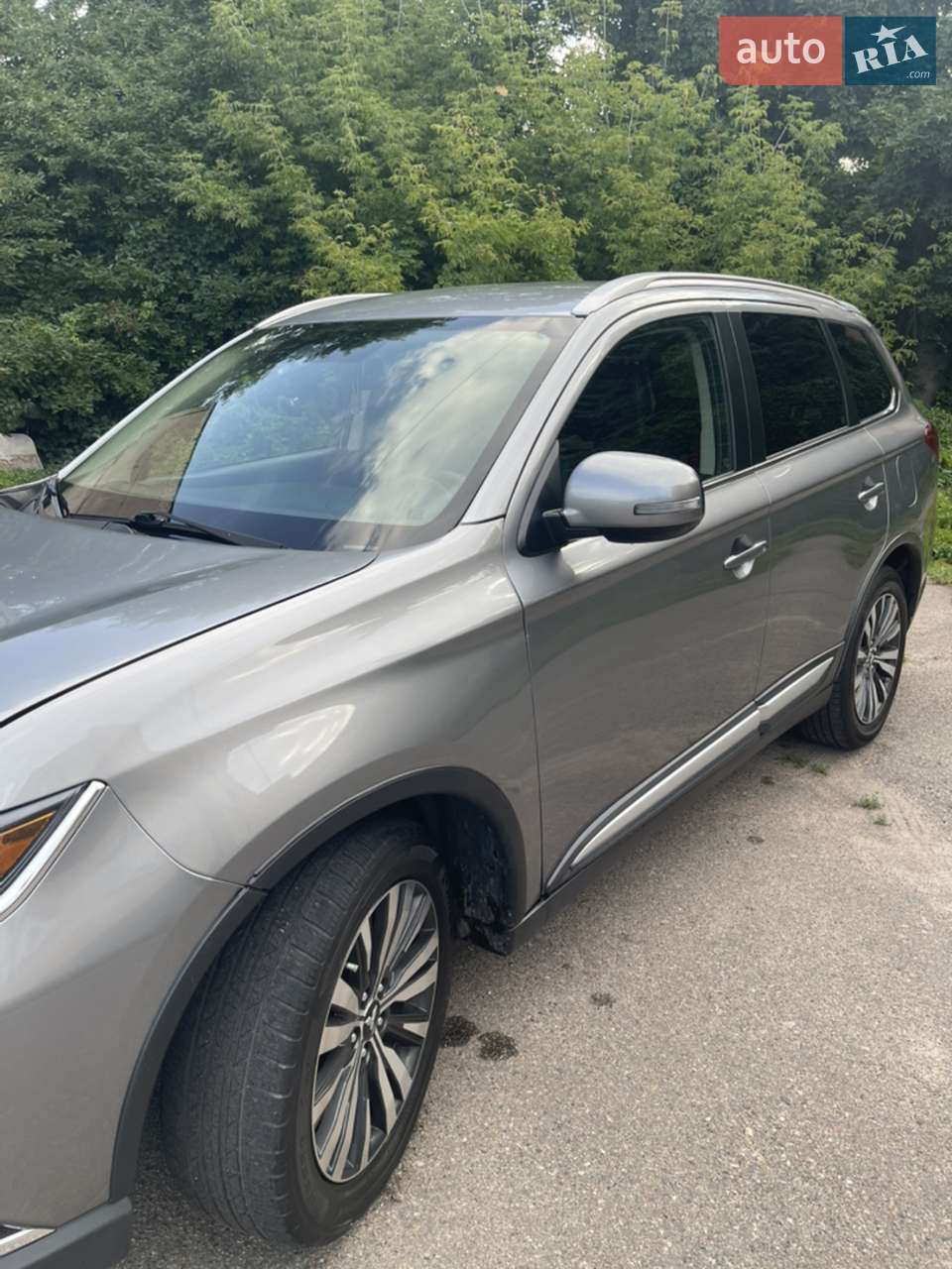 2019 Mitsubishi Outlander - мініатюра 16