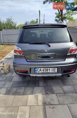 Внедорожник / Кроссовер Mitsubishi Outlander 2007 в 