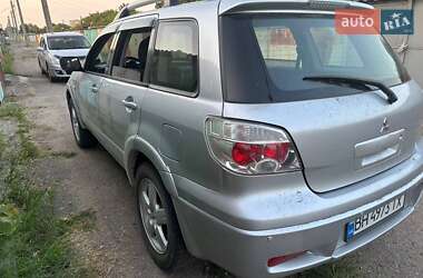 Внедорожник / Кроссовер Mitsubishi Outlander 2007 в 