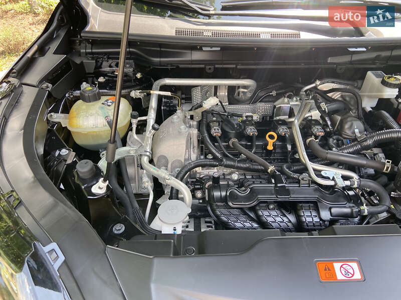 Позашляховик / Кросовер Mitsubishi Outlander 2022 в Умані