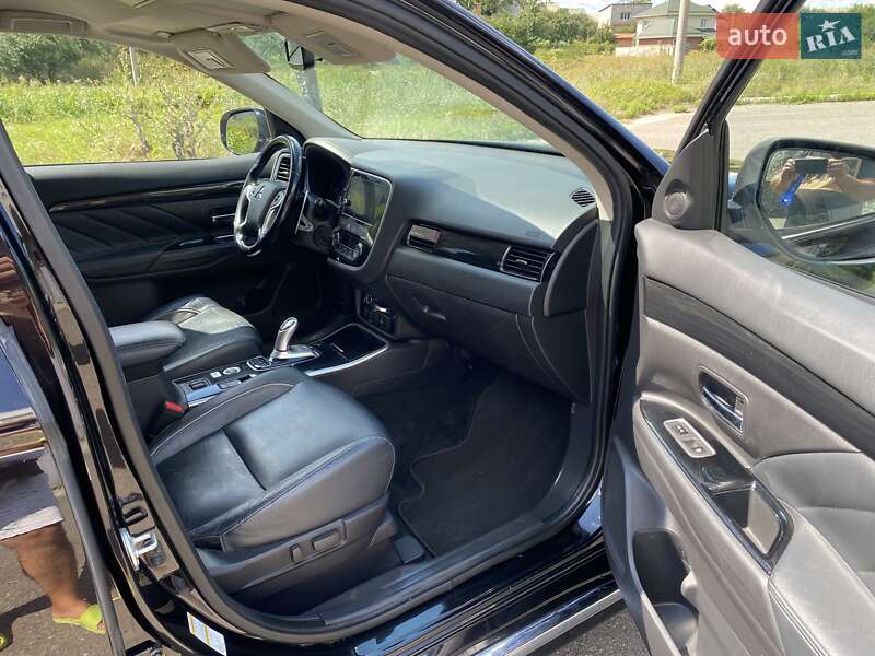 Позашляховик / Кросовер Mitsubishi Outlander 2018 в Білій Церкві