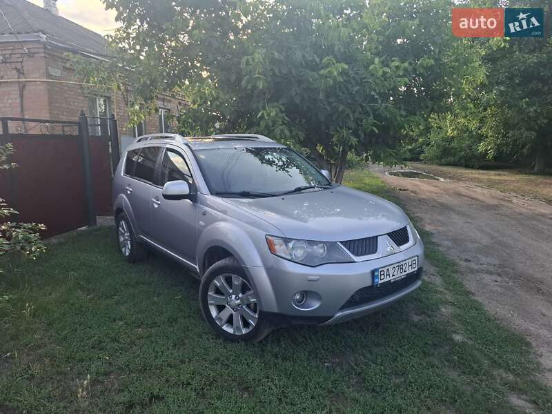Mitsubishi Outlander 2008