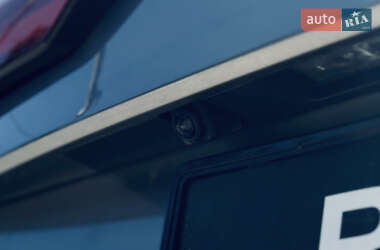 Внедорожник / Кроссовер Mitsubishi Outlander 2022 в 