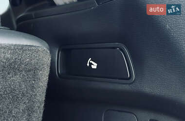 Внедорожник / Кроссовер Mitsubishi Outlander 2022 в 